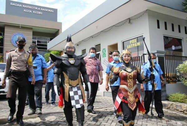 BNN Kota Kediri Tujuan Pertama Tur #hidup100persen Kelurahan Ngronggo