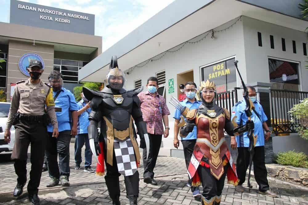 BNN Kota Kediri Tujuan Pertama Tur #hidup100persen Kelurahan Ngronggo BNN Kota Kediri Tujuan Pertama Tur #hidup100persen Kelurahan Ngronggo
