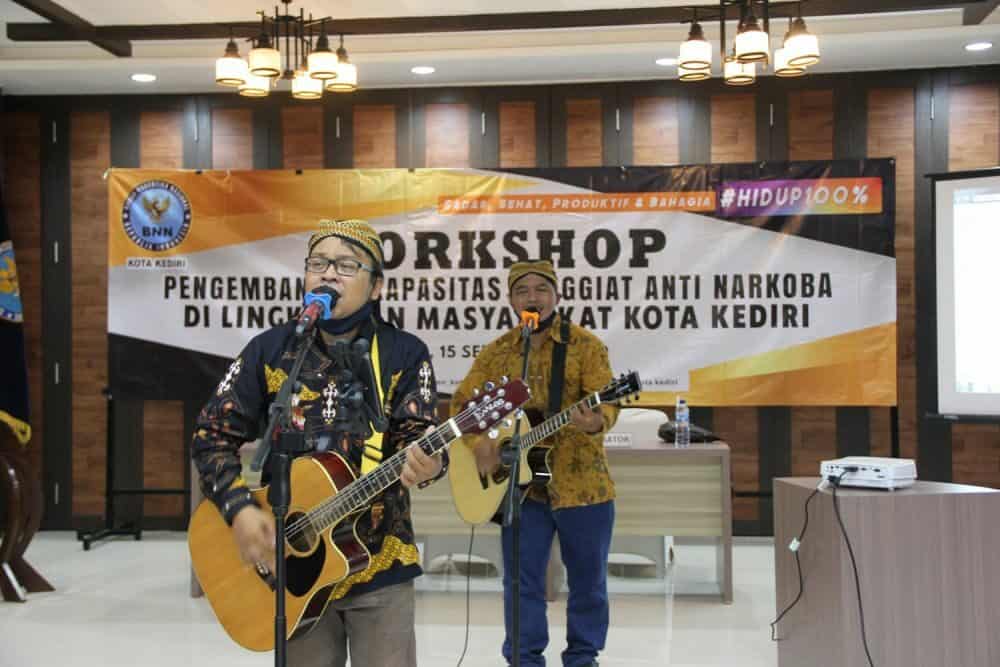 Bersama Komunitas di Kota Kediri BNN Bangun Ketahanan Diri Antinarkoba Bersama Komunitas di Kota Kediri BNN Bangun Ketahanan Diri Antinarkoba