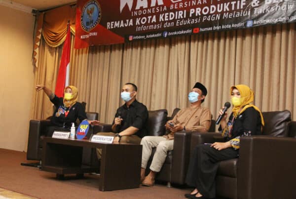 Ajak Remaja jadi Garda Terdepan War in Drugs, BNN Kota Kediri Hadirkan Drummer Dul Jaelani Band Ajak Remaja jadi Garda Terdepan War in Drugs, BNN Kota Kediri Hadirkan Drummer Dul Jaelani Band