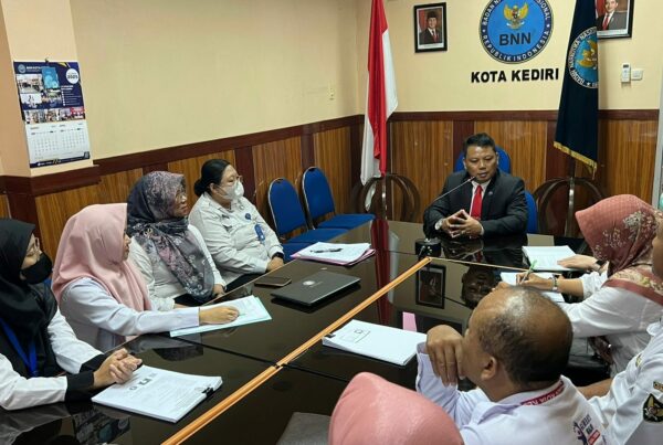 Visitasi Tim Pemkot Kediri ke Klinik PRJ BNN Kota Kediri